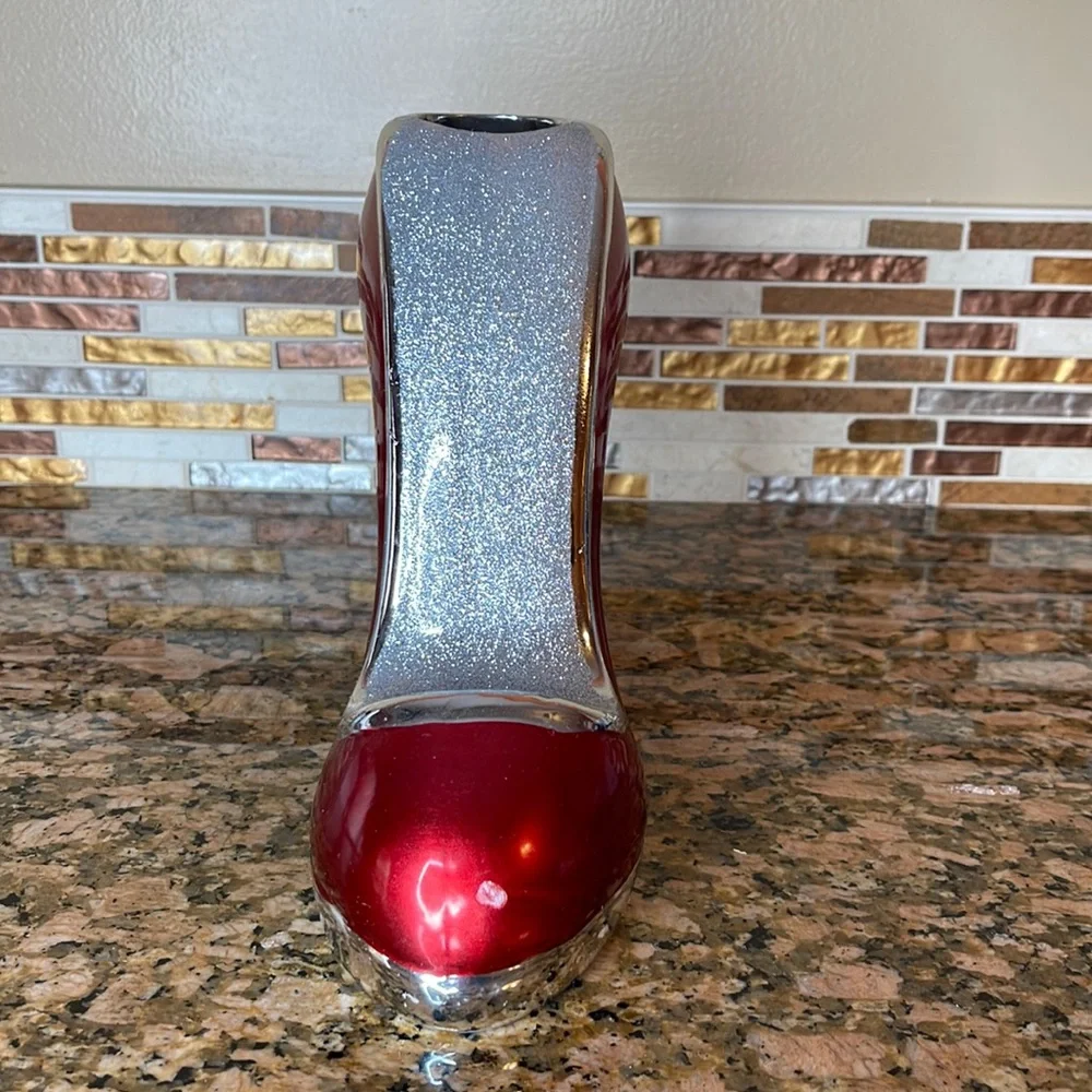 Ceramic Vase - Picture 3 of 8